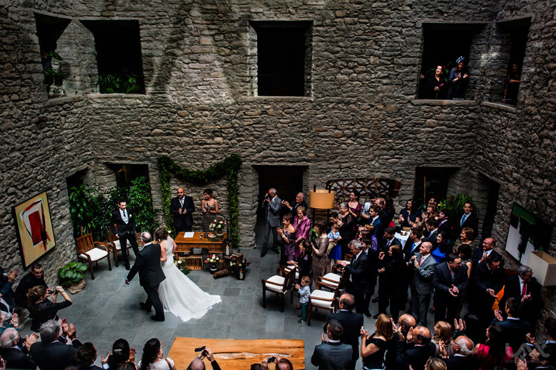 Boda en el Monasterio de Boltaña, Fotografía documental de bodas, Víctor Lax