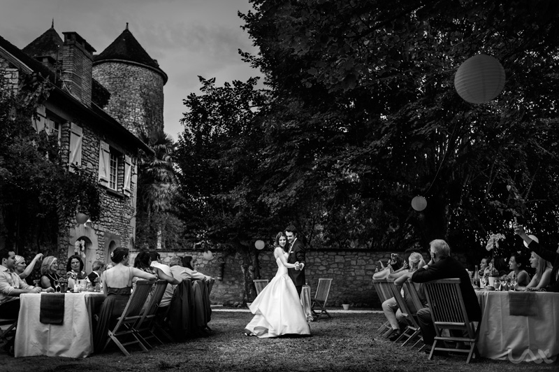 French wedding photo, French wedding dress, French wedding, Best wedding photographer, wedding photographer, mariage, Chateau Raysee, Dordogne, France destination wedding, natural wedding, documentary wedding, documentary wedding photographer, fun wedding, Fearless photographer, Victor Lax, bride and groom, decisive moment, artistic wedding photo, artistic wedding photographer